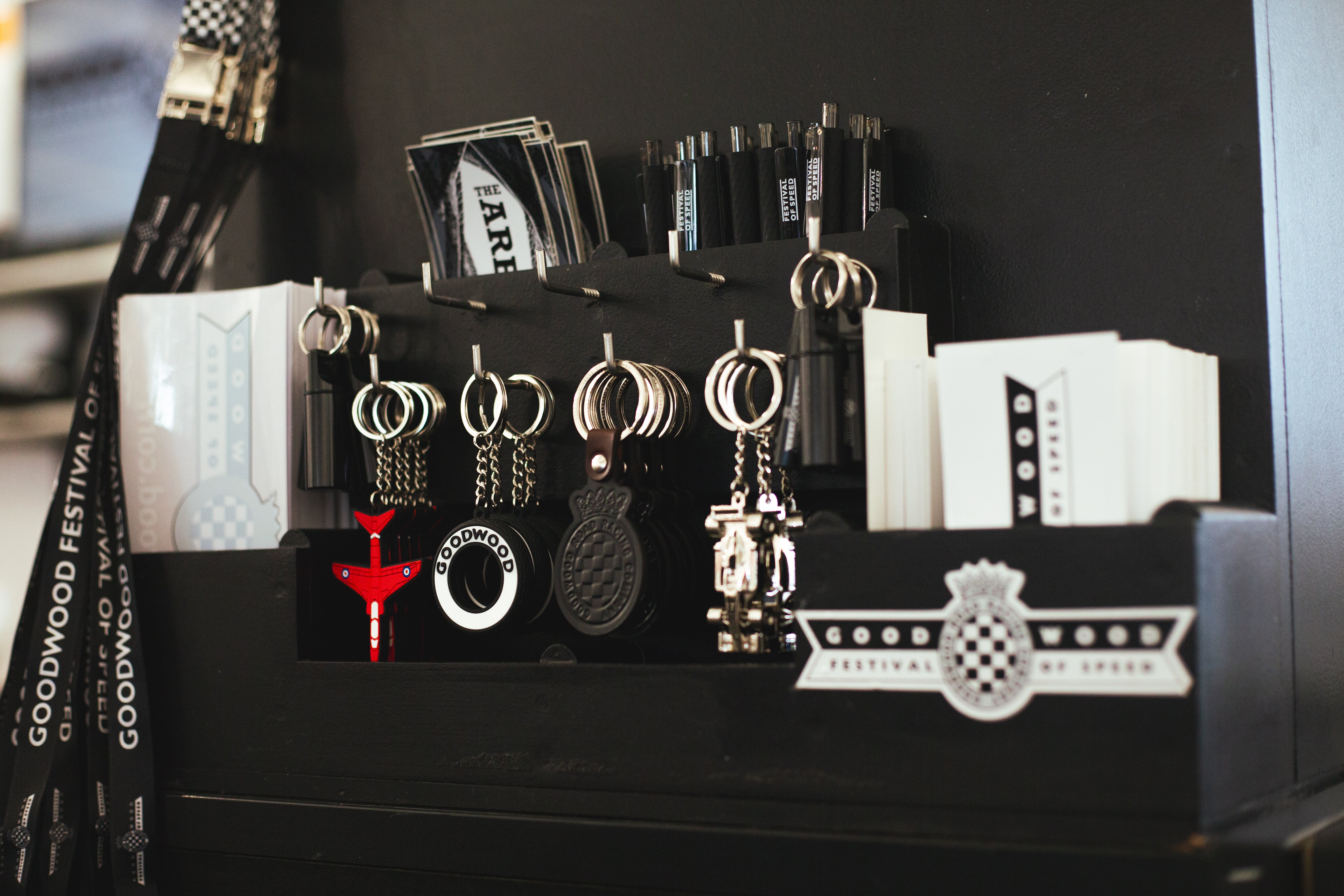 Goodwood Camper Van Metal Construction Set | The Goodwood Shop